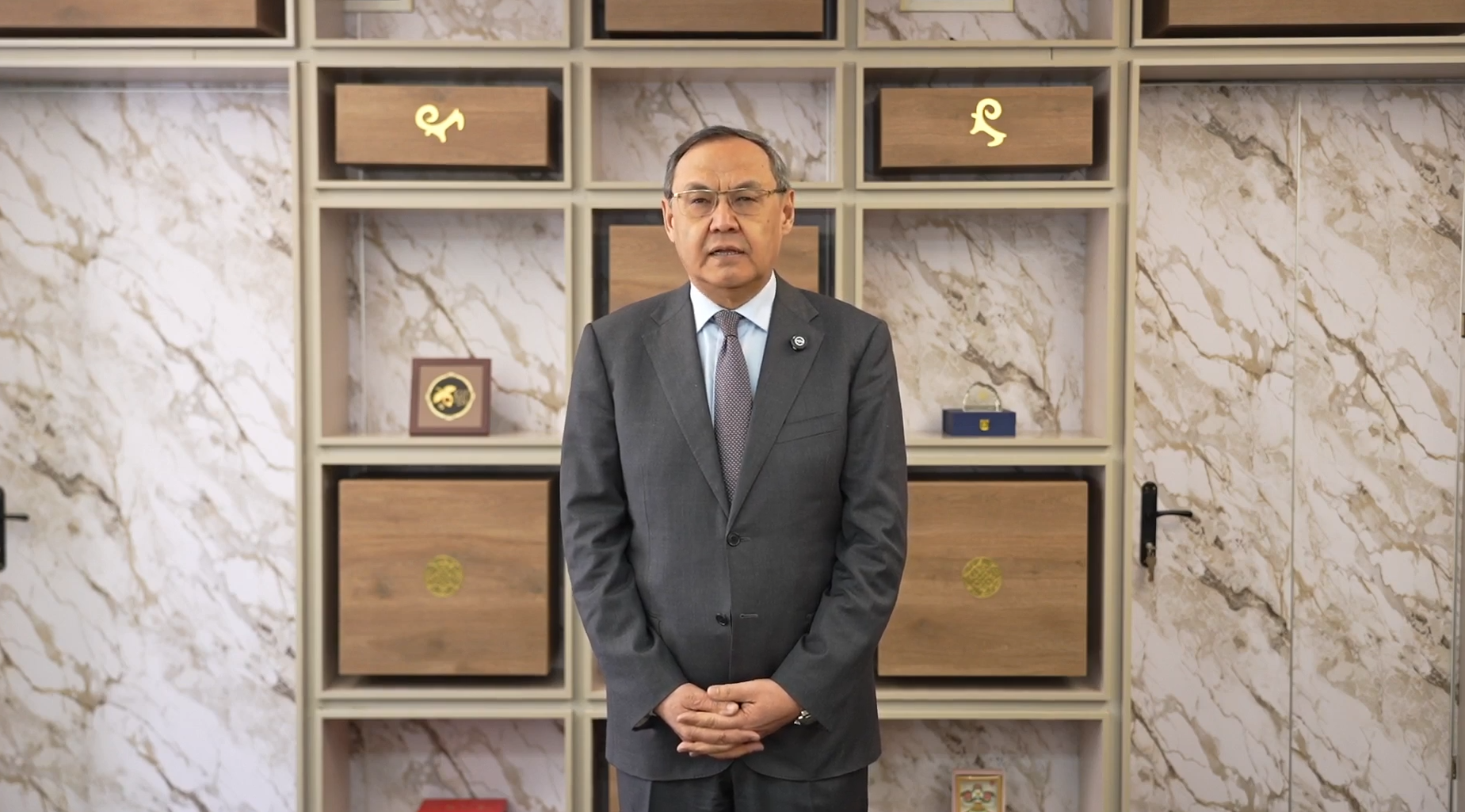 THE NEW CONSTITUTION IS THE GUARANTOR OF AN INTELLIGENT NATION AND A STABLE STATE