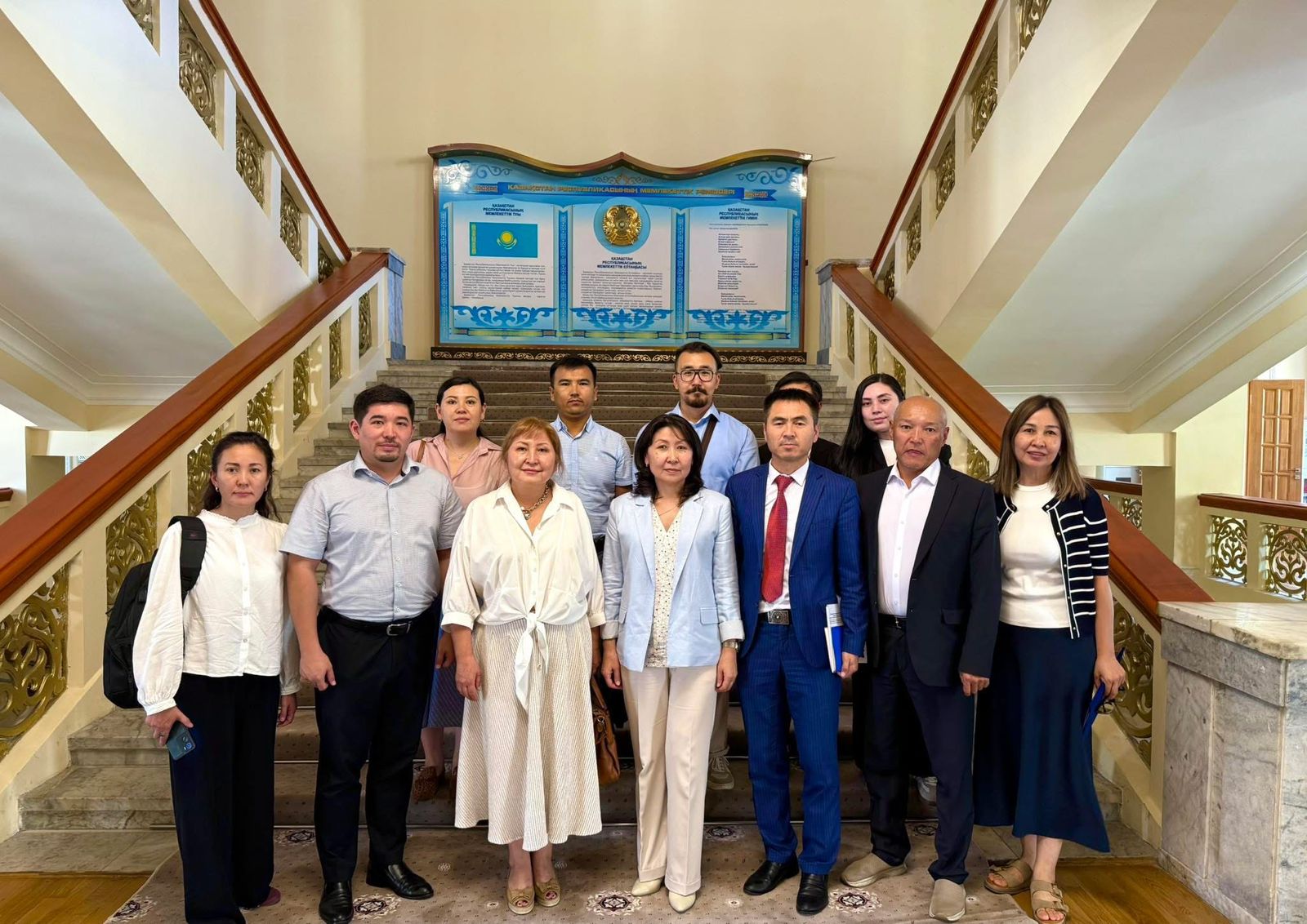 A working meeting was held to strengthen cooperation between the Academy and Research institutes