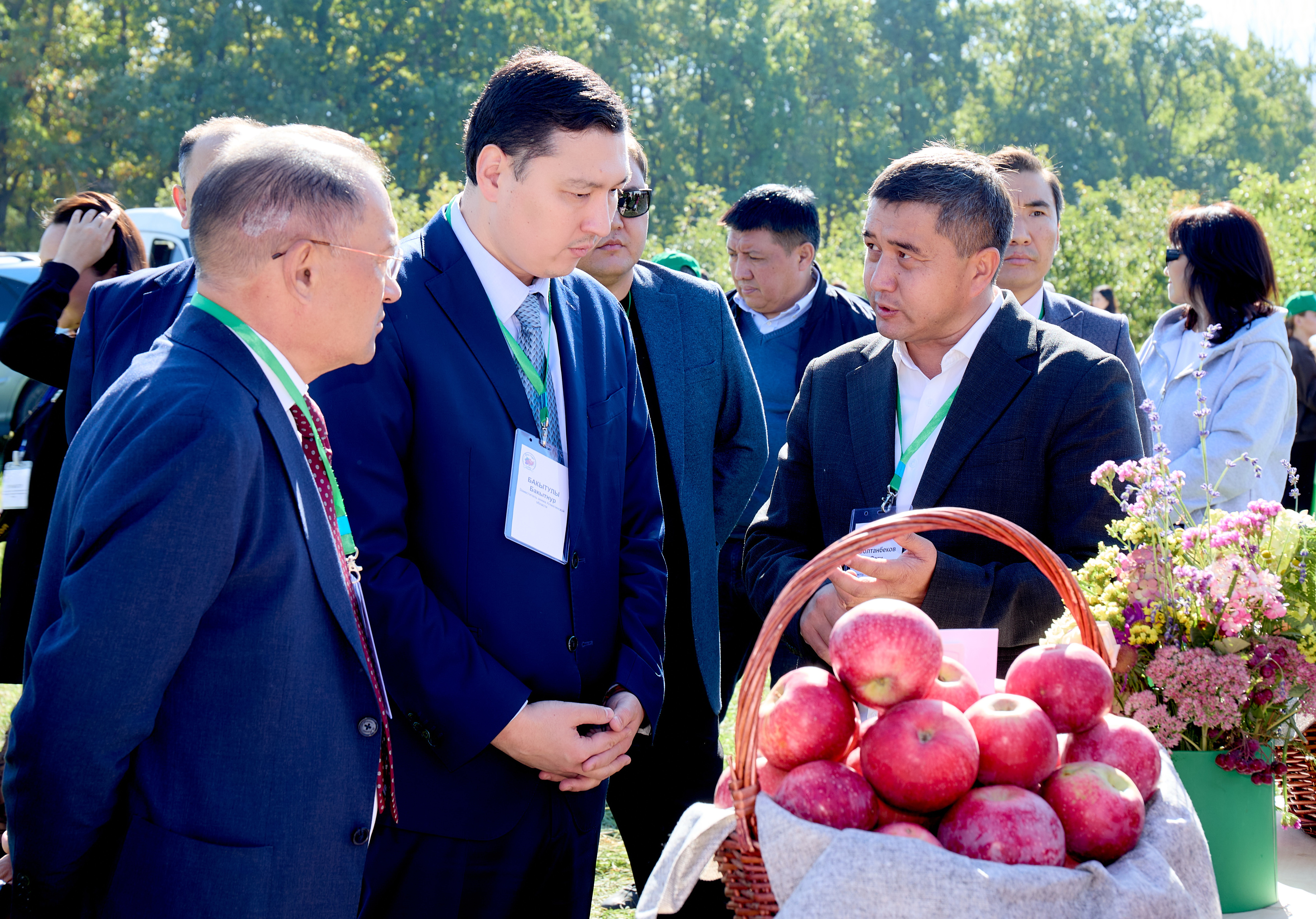 Бақ күні «Қазақстандағы жеміс-көкөніс шаруашылығы: дәстүрден инновациялық селекцияға»