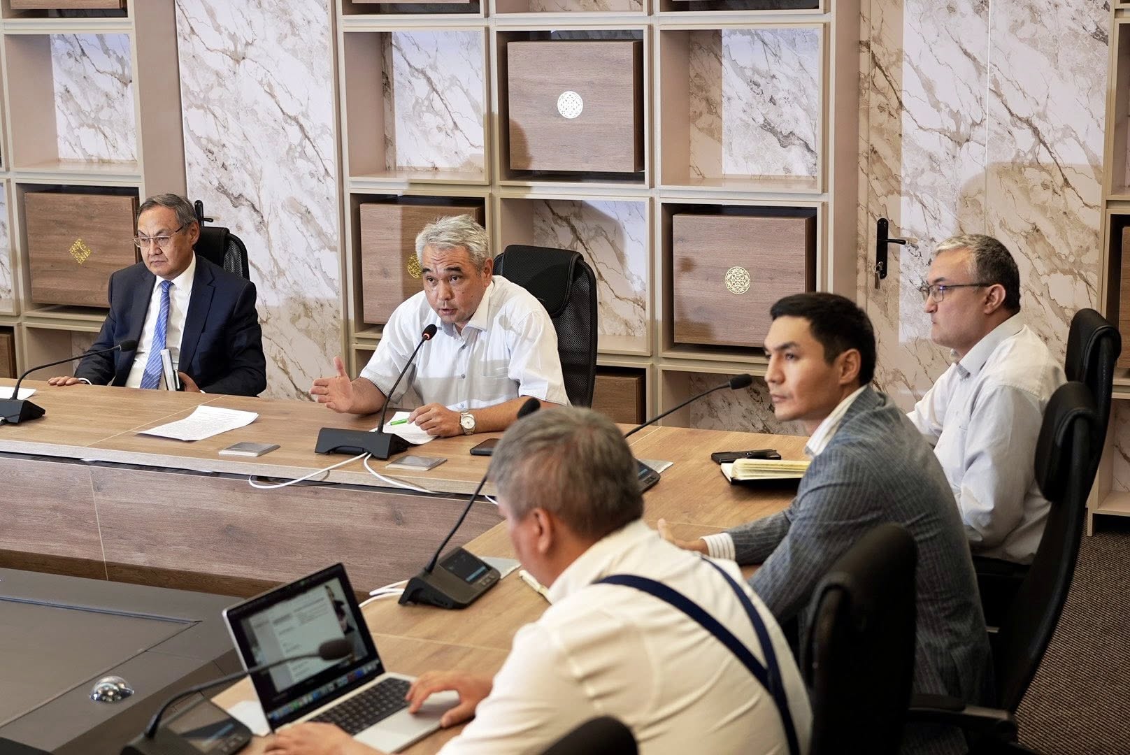 ҚР Ұлттық ғылым академиясы жанындағы ғылыми редакторлар кеңесінің алғашқы отырысы өтті