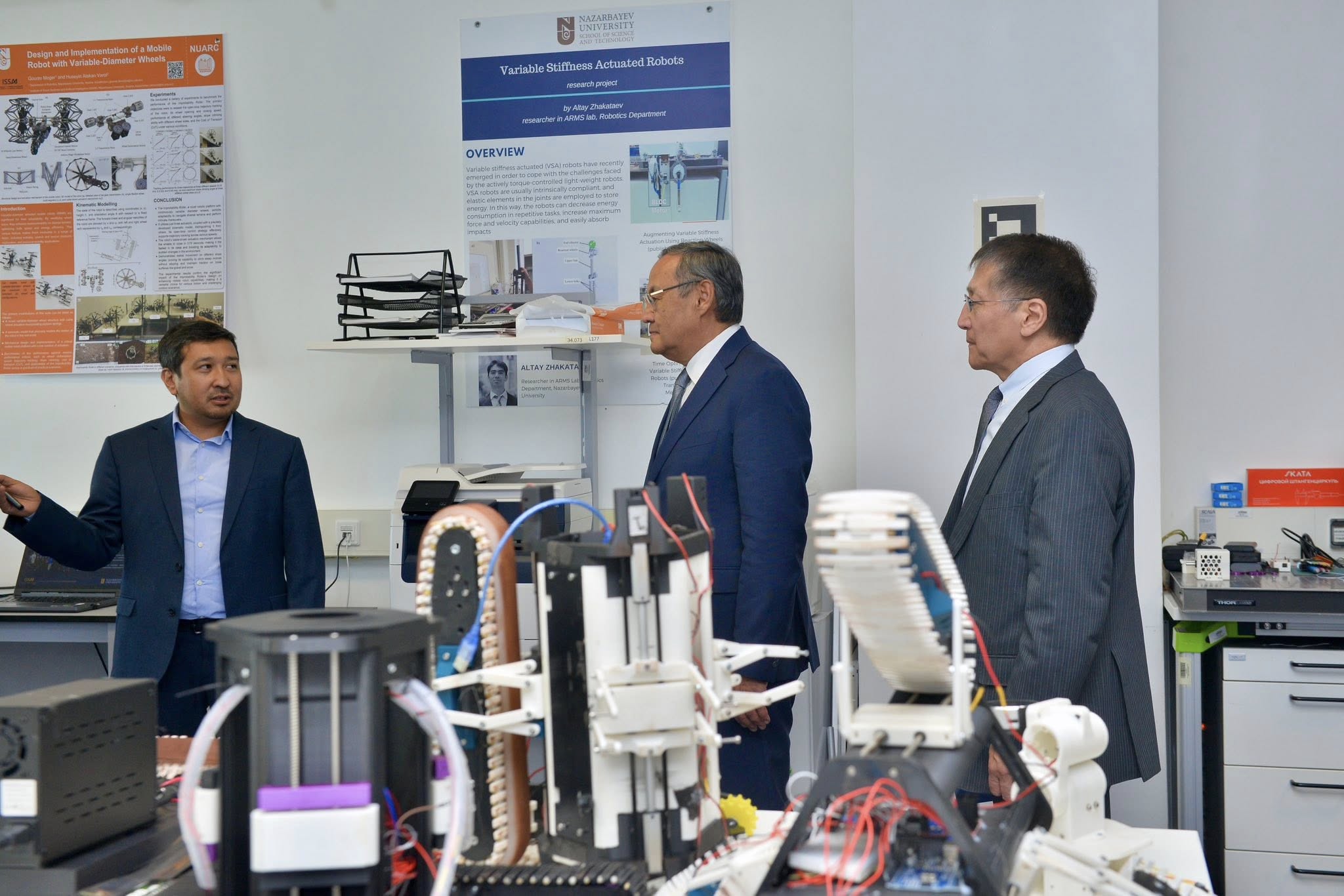 ҚР ҰҒА ПРЕЗИДЕНТІНІҢ NU САПАРЫ: АКАДЕМИЯ ЖӘНЕ NU БАСҚАРУЫМЕН ЖАҢА ЭНЕРГЕТИКАЛЫҚ ТЕХНОЛОГИЯЛАР МЕН МАТЕРИАЛДАР ИНСТИТУТЫ АШУ ТУРАЛЫ ШЕШІМ ҚАБЫЛДАНДЫ