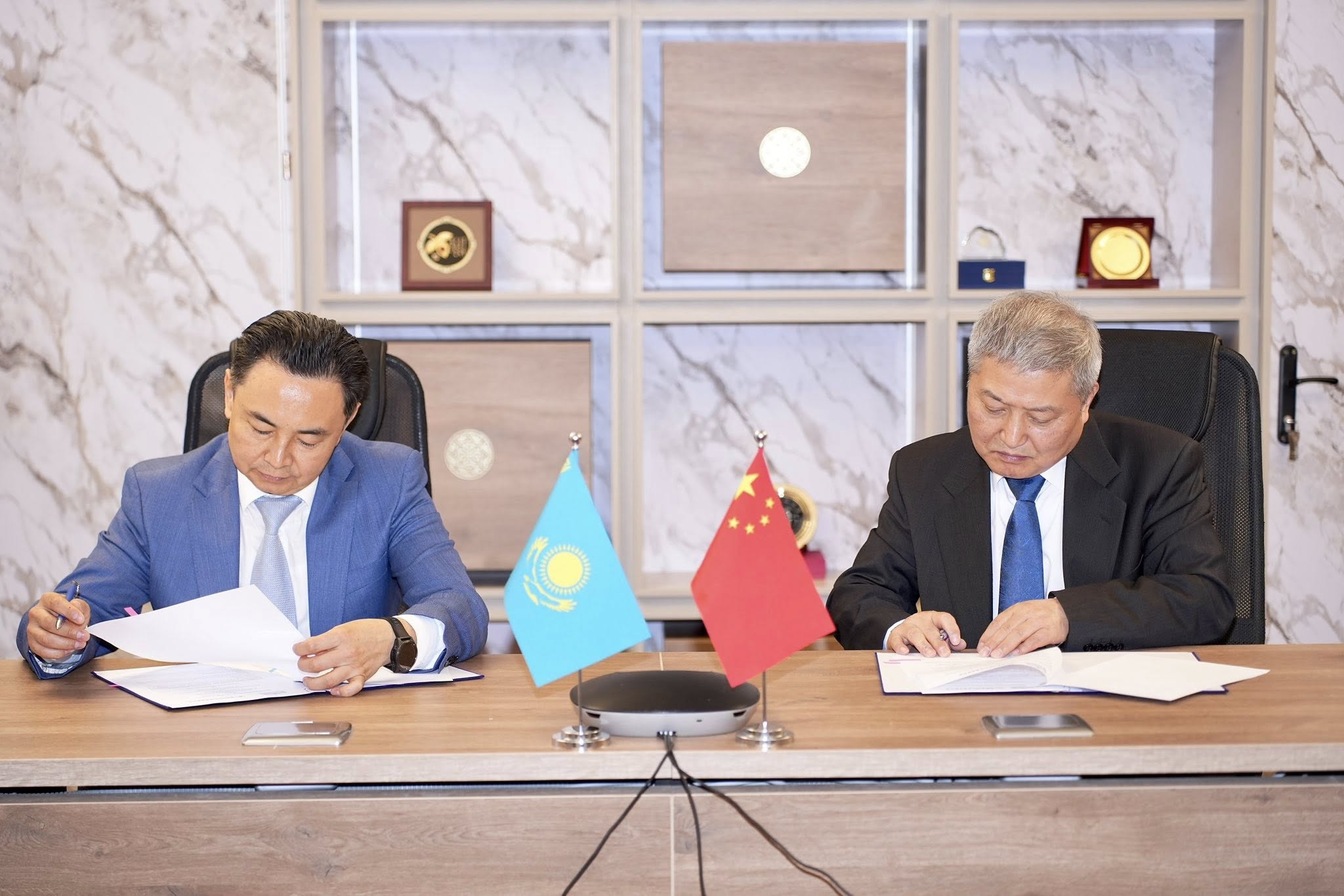 ҚР ҰҒА ЖӘНЕ NSFC ҒЫЛЫМИ ЫНТЫМАҚТАСТЫҚТЫ НЫҒАЙТУДА: ӨЗАРА ІС-ҚИМЫЛ ТУРАЛЫ МЕМОРАНДУМҒА ҚОЛ ҚОЙЫЛДЫ