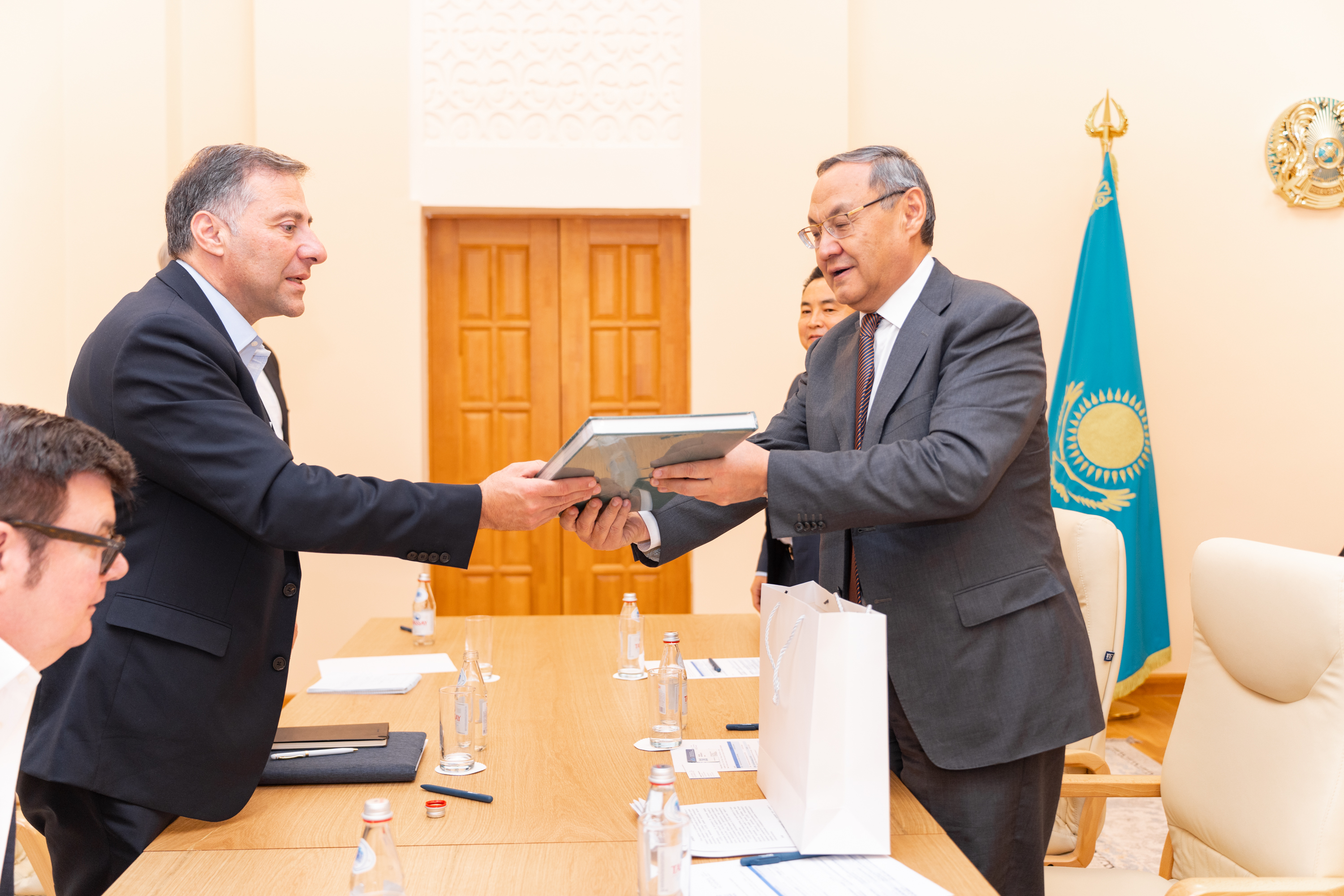 Қазақстан Республикасы Ұлттық ғылым академиясы мен АҚШ Ұлттық ғылым академиясы арасындағы кездесу туралы