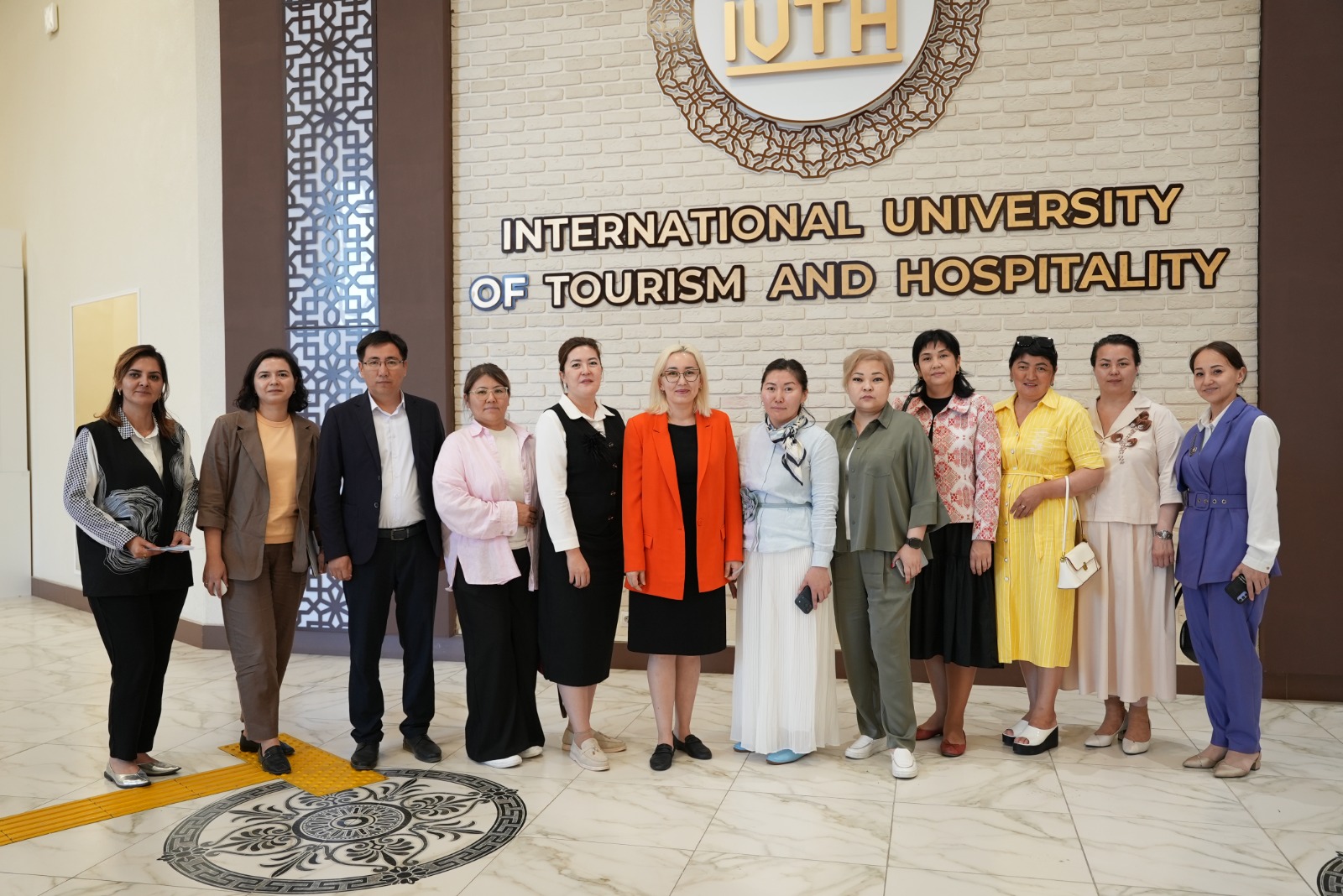 ҚР Президентінің жанындағы Ұлттық ғылым академиясы «ТМД елдеріндегі әлеуметтік-гуманитарлық зерттеулер: заманауи сын-қатерлер, ғылыми ынтымақтастық және даму перспективалары» атты халықаралық дөңгелек үстел өткізді.